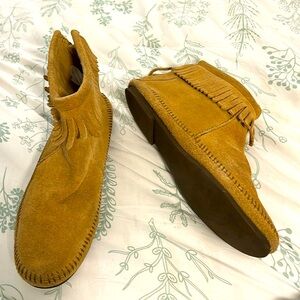 Tan Minnetonka Moccasins